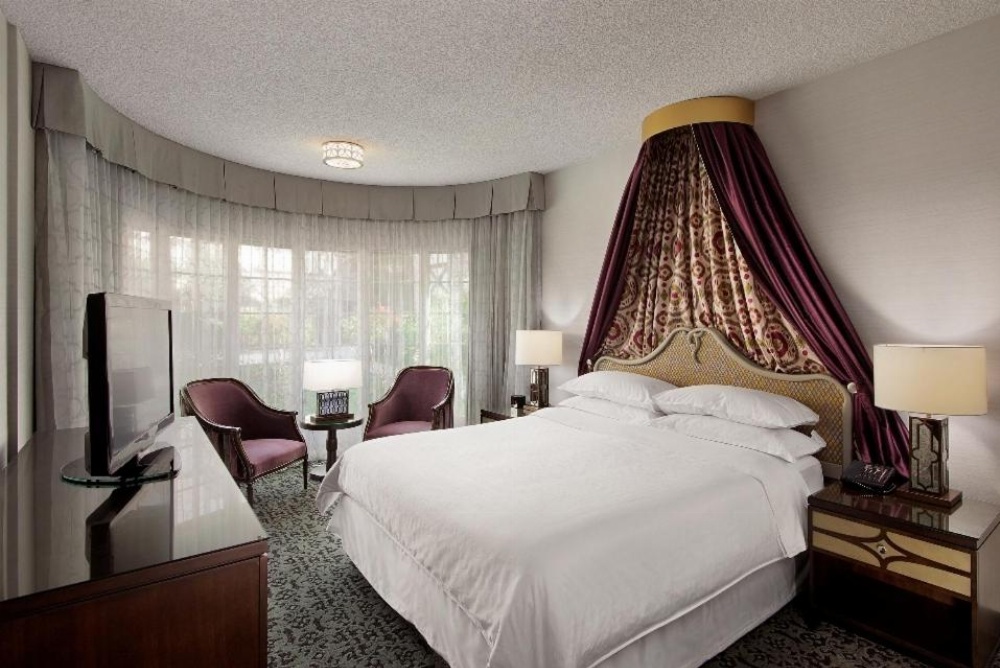 Anaheim Majestic Garden Hotel